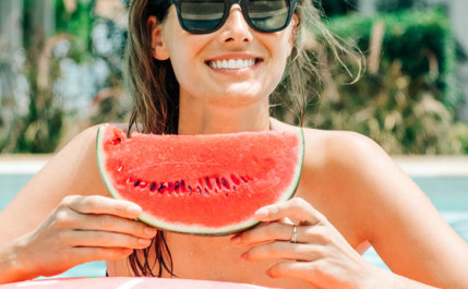 6 frutas diuréticas que ajudam a desinchar para o verão